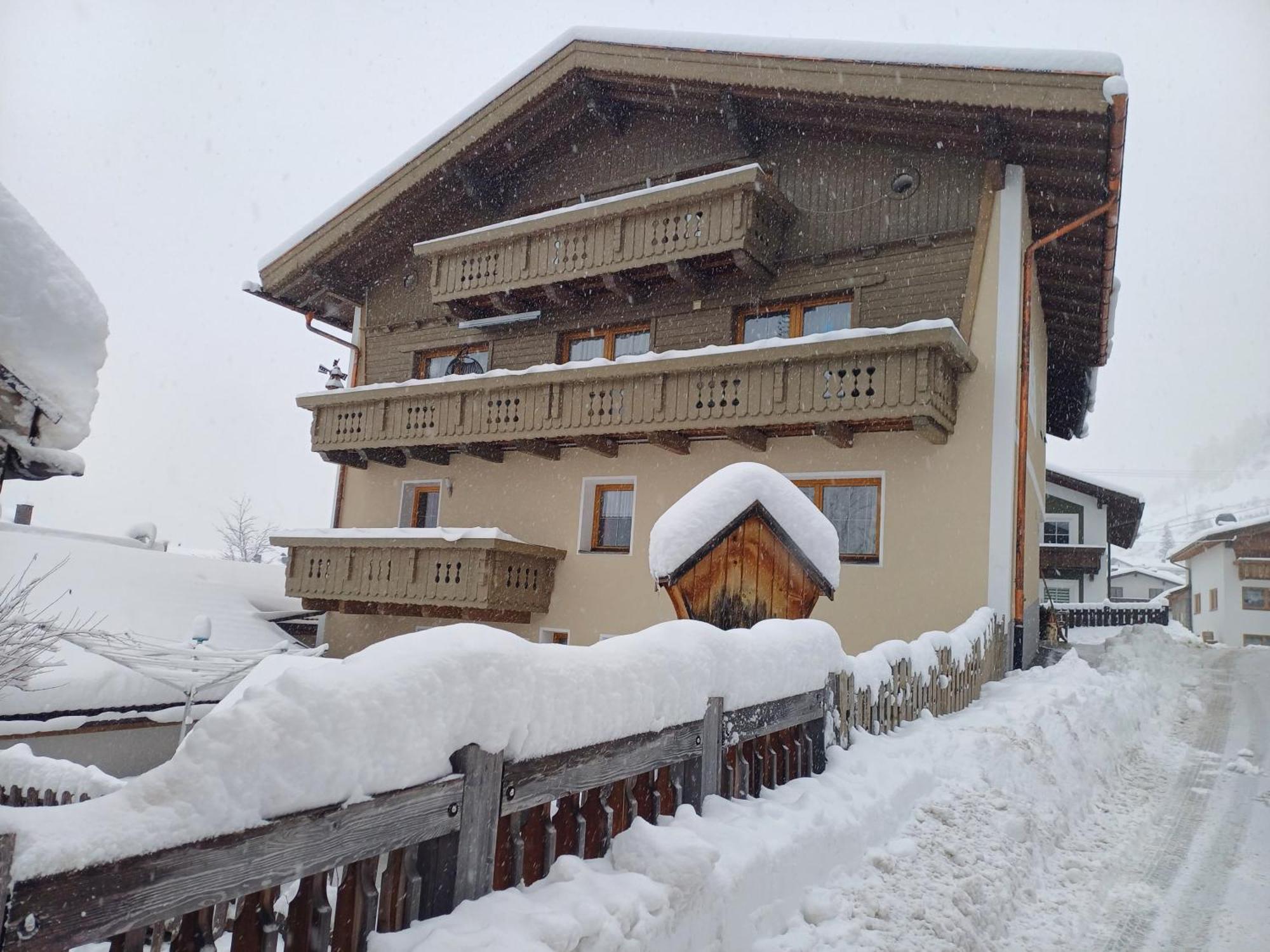 Haus Dilitz-Theiner - Bachbluete Apartamento Nauders Exterior foto